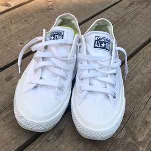 White Converse Low Top Lunarlon